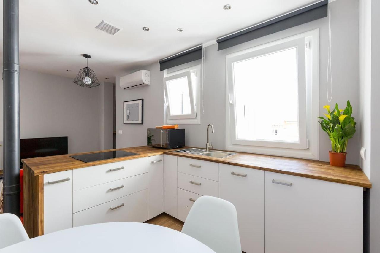 ARMAS 44 - Apartamento de 2 dormitorios, moderno y céntrico, sin ascensor y con posibilidad de garaje Saragozza Esterno foto
