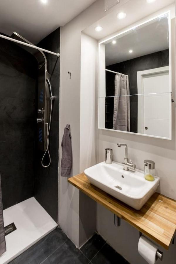 ARMAS 44 - Apartamento de 2 dormitorios, moderno y céntrico, sin ascensor y con posibilidad de garaje Saragozza Esterno foto
