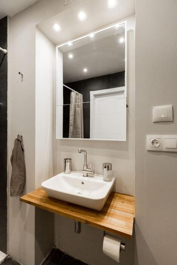 ARMAS 44 - Apartamento de 2 dormitorios, moderno y céntrico, sin ascensor y con posibilidad de garaje Saragozza Esterno foto