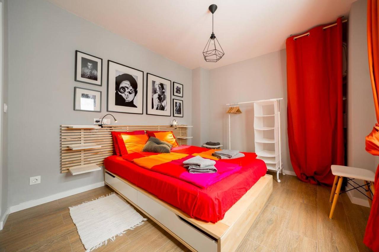 ARMAS 44 - Apartamento de 2 dormitorios, moderno y céntrico, sin ascensor y con posibilidad de garaje Saragozza Esterno foto