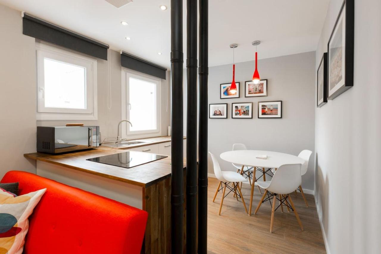 ARMAS 44 - Apartamento de 2 dormitorios, moderno y céntrico, sin ascensor y con posibilidad de garaje Saragozza Esterno foto