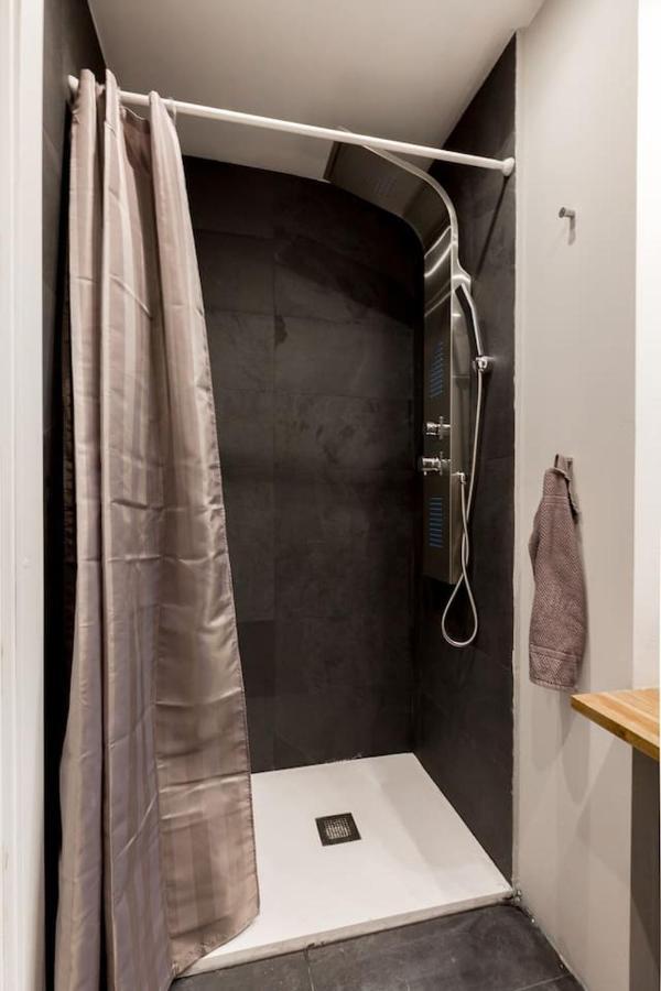 ARMAS 44 - Apartamento de 2 dormitorios, moderno y céntrico, sin ascensor y con posibilidad de garaje Saragozza Esterno foto
